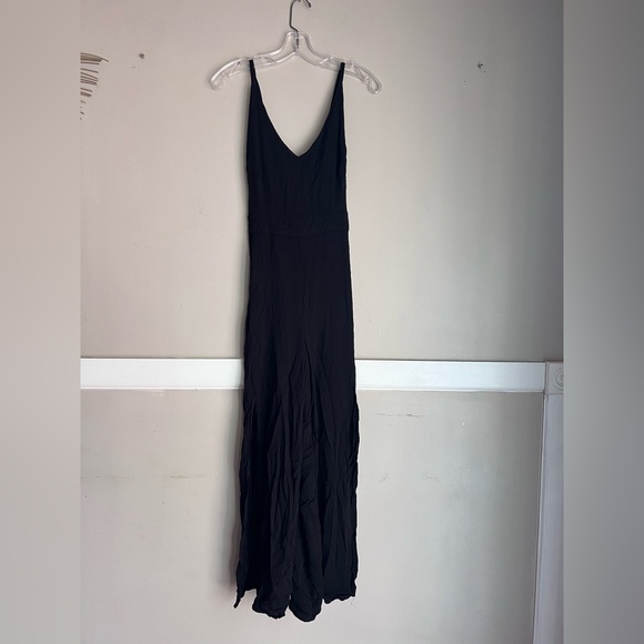 JustFab Sleek Black Jumpsuit Size L - Picture 3 of 8